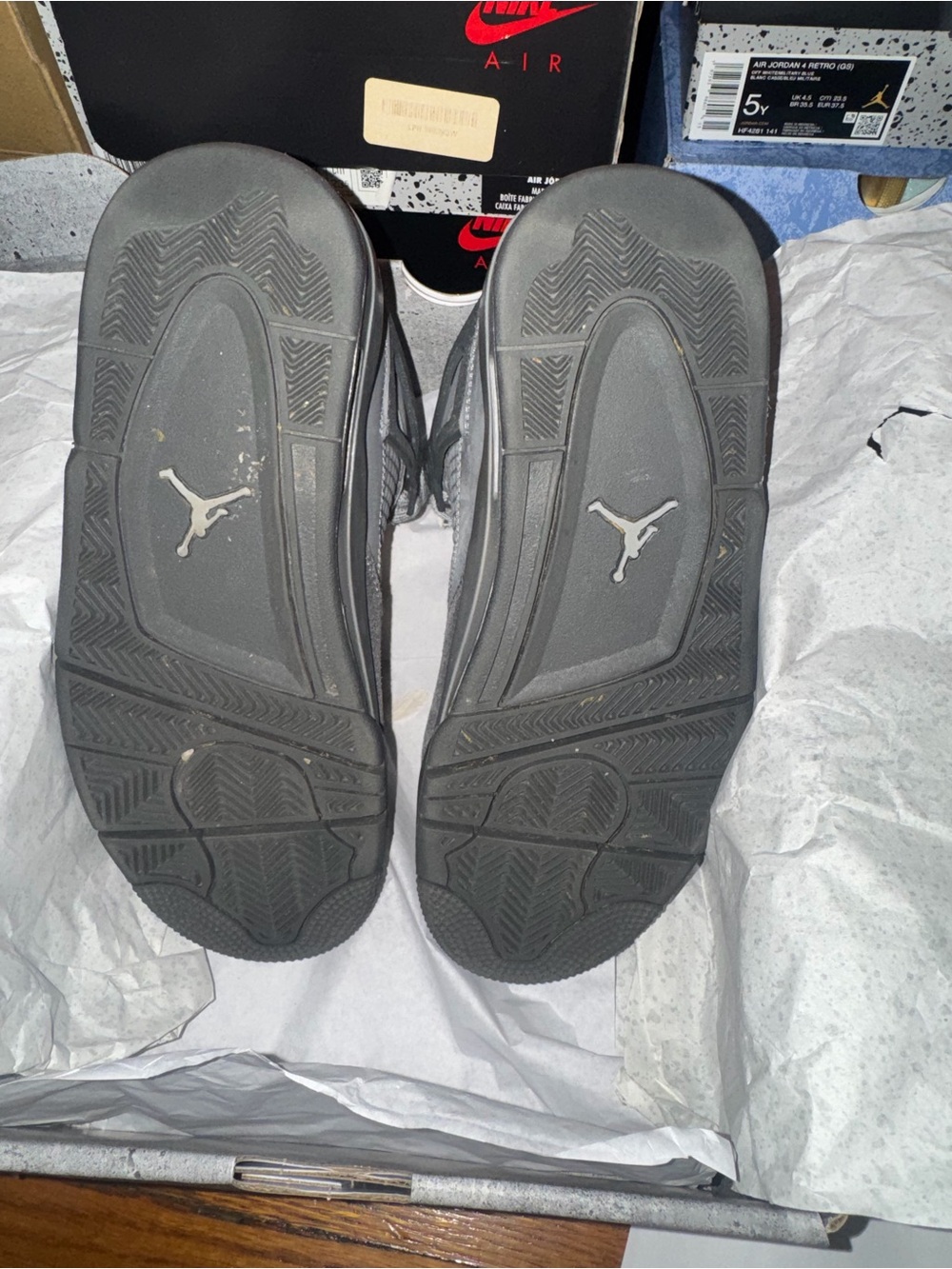 Retro 4 Gray Cement - Picture 4 of 4